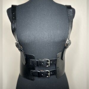 Women's Elastic Waist With Straps and Buckles